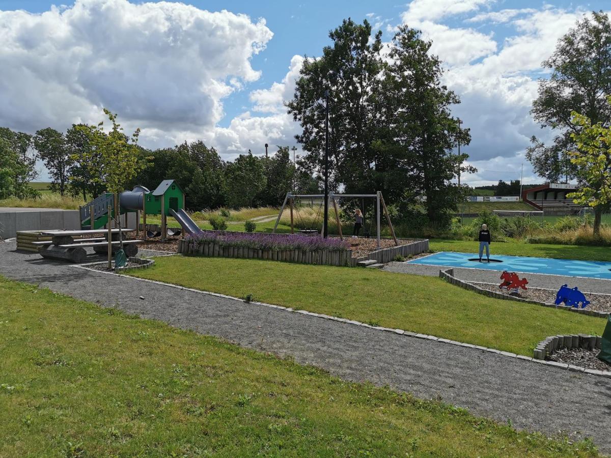 Gamla skolan rum&övernattning i Spjutstorp Lägenhet Exteriör bild